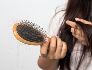 Cách Trị Rụng Tóc Tại Nhà Đơn Giản & Hiệu Quả Nhất